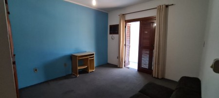Casa 5 dormitórios - SEMI-MOBILIADA Bairro Rubem Berta - Porto Alegre -RS