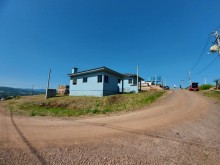 Casas de 2 dormitórios COM PÁTIO - ESQUINA Bairro Igrejinha - Lajeado - RS