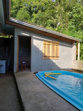 Chácara com casa e piscina - CERCADA Arroio Grande -Arroio do Meio - RS