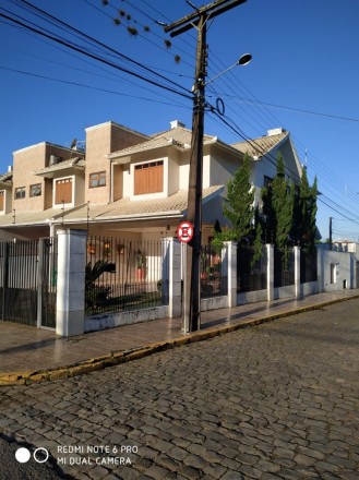 Sobrado 4 dormitórios de esquina Bairro Moinhos - Lajeado - RS
