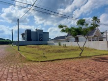 Terreno de esquina 450m² -LOTEAMENTO ALTO PADRÃO - Bairro Bom Pastor - Lajeado - RS