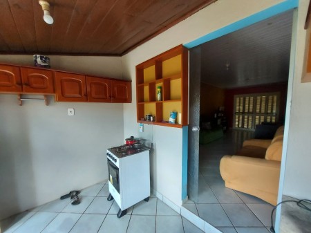 Casa 2 dormitórios c/ terreno amplo Bairro Conventos - Lajeado RS